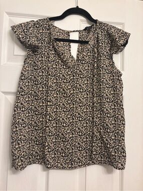 Banana Republic Navy and Cream Floral Cap-Sleeve Blouse